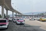 Taxistas desquician la entrada en la caseta México-Cuernavaca.