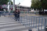 Policías resguardan las inmediaciones del Centro Cultural Universitario Tlatelolco 