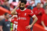 Mohamed Salah se lamenta en partido de Premier League con Liverpool.