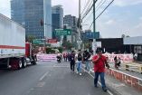 Bloqueo de campesinos en Insurgentes Sur.
