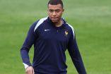 Kylian Mbappé en un entrenamiento con Francia.