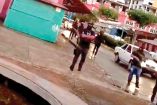 En videos difundidos en redes sociales se ve a  los encapuchados por calles de chiapas