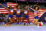 McLaughlin y Thomas comandaron el 4x400 relevos de Estados Unidos en el Atletismo femenil.