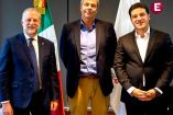 Samuel García con representante de Volvo tras anunciar inversión en Nuevo León