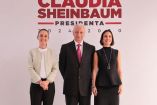 Claudia Sheinbaum con el nombrado director de Pemex, Víctor Rodríguez