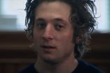 Jeremy Allen White despeinado en serie The Bear