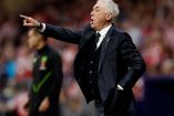 Carlo Ancelotti dando indicaciones.