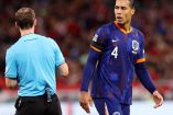 Virgil van Dijk es expulsado del Países Bajos Vs Hungría.