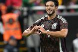 Raúl Jiménez celebra gol de la Selección Mexicana frente a Estados Unidos en la cancha del Estadio Akron.