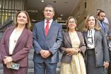 Norma Julieta del Río Venegas, Adrián Alcalá Méndez, Josefina Román Vergara y Blanca Lilia Ibarra Cadena, comisionados del Inai, tras la reunión en Segob.