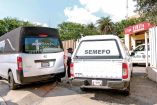 Una camioneta fúnebre y otra del Semefo en Guerrero.
