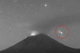  luz triangular en ascenso en el volcán Popocatépetl 