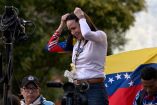 María Corina Machado, líder de la oposición en Venezuela, durante la manifestaciones en Caracas (AFP)