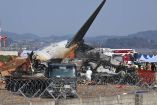 Avión accidentado de Jeju Air en el aeropuerto de Muan, en Corea del Sur. (AFP)