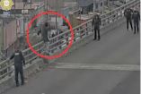 El hombre intentó arrojarse desde un puente alto. Foto: X @SSC-CDMX