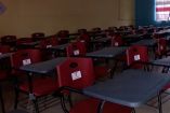 Bancas en un salón de clases de Tamaulipas