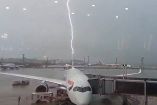 El avión recibió el impacto del rayo en el Aeropuerto Internacional de Guarulhos, en São Paulo. (Especial)