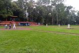Juego de beisbol en el deportivo Xochimilco.