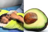 Mamá llama a su bebé ‘Aguacate’ 