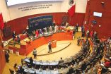 Legisladores, en sesión, en el recinto del Senado de la República.
