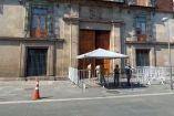 Entrada de Palacio Nacional en el Zócalo de la CDMX