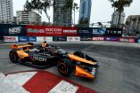 Pato O'Ward quedó fuera del top 10 en Long Beach