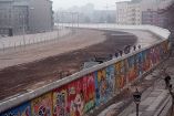 EU acusa a Alemania de reconstruir el "Muro de Berlín"