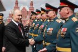 Putin encabeza desfile con Xi Jinping y otros líderes aliados en la Plaza Roja de Moscú.