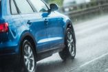 ¿La lluvia podría dañar los frenos de tu auto?
