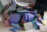 Boletas de la elección judicial al interior de una urna utilizada en una casilla de la CDMX