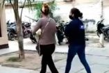 Madre golpeaba a su bebé y enviaba videos al padre para amenazarlo