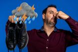 Trucos para quitar la humedad de los zapatos por la lluvia