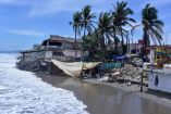 Restaurantes afectados en Acapulco por el mar de fondo y la tormenta tropical Dalila