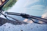Cuándo cambiar los limpiaparabrisas de tu auto y cómo hacerlo