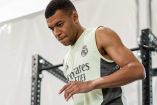 Kylian Mbappé entrenando en el gimnasio.