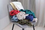 ¿Tienes una silla llena de ropa? La psicología revela qué significa