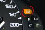 Qué significa ABS en el tablero de tu auto