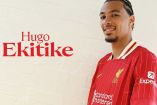 Hugo Ekitike con la camiseta del Liverpool.