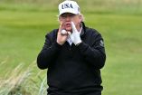 Donald Trump en el en el campo de golf Trump Turnberry