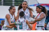 Jugadoras de México celebrando.