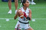 Diana Flores, la quarterback de México, se ha convertido en el rostro mundial del flag football. (Conade)
