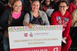 Entrega de apoyos para útiles y unformes escolares 2025