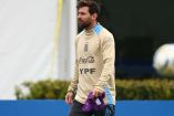 Lionel Messi serio en el entrenamiento.