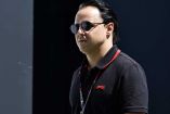 Felipe Massa con lentes oscuros.