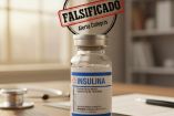  La insulina de 10 mililitros es falsa, y la Cofepris pide revisar el lote para evitar problemas con el uso de esta medicina. Imagen hecha con IA.