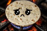 ¿Es seguro calentar tortillas directo al fuego? Rafa Carbajal responde