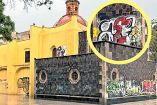 Plaza Tlaxcoaque, con grafitis.