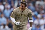 Manny Machado tras pegar un jonrón.