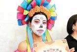 Mujer veracruzana vestida de catrina.