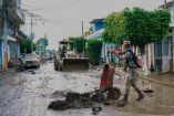 Autoridades mantienen los trabajos de limpieza tras las inundaciones. Foto: Cuartoscuro